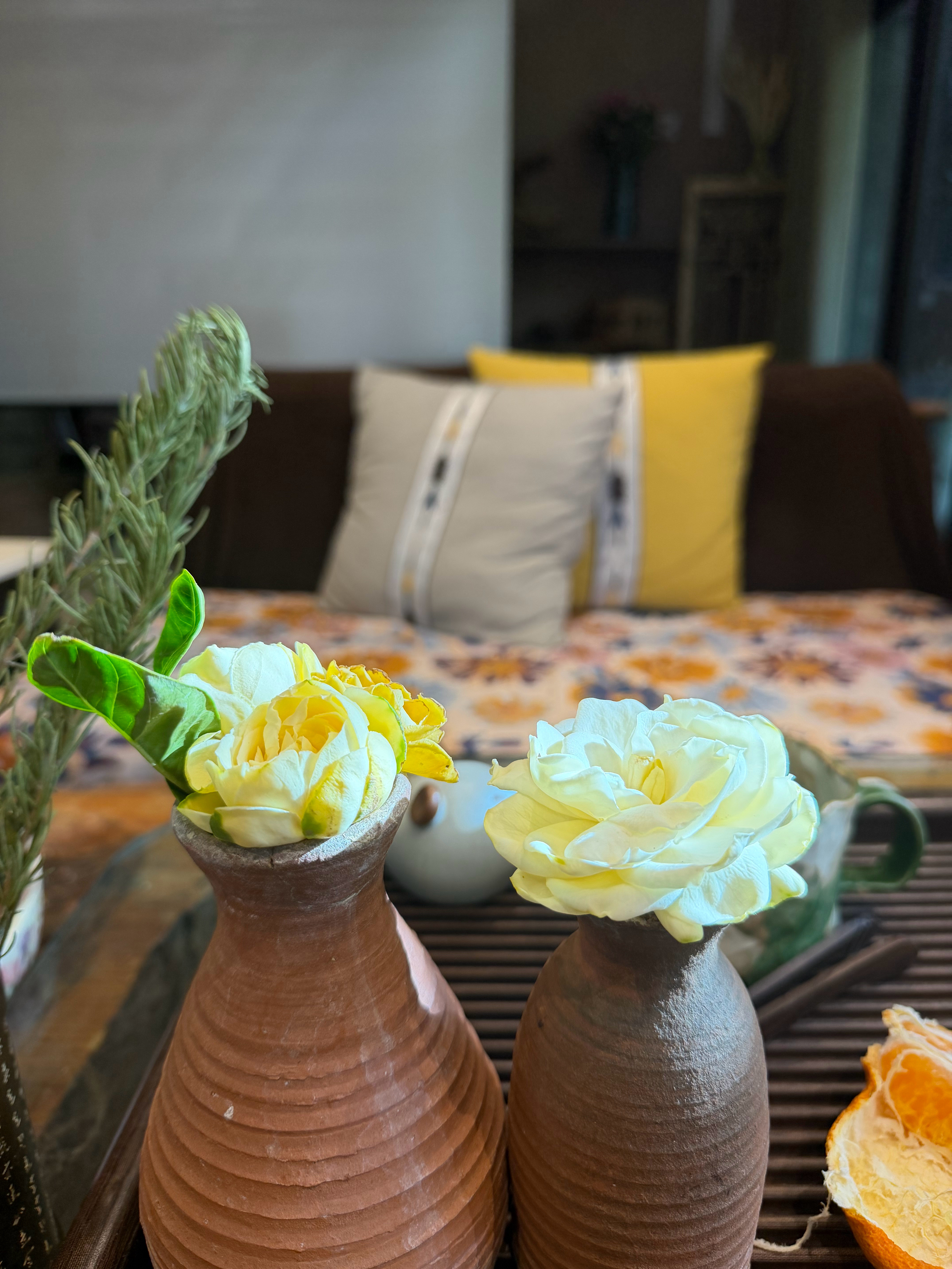 一个人每天使用的欣赏的、赞美的语言越多，他就越能感受到幸福。相反，人每天使用的批