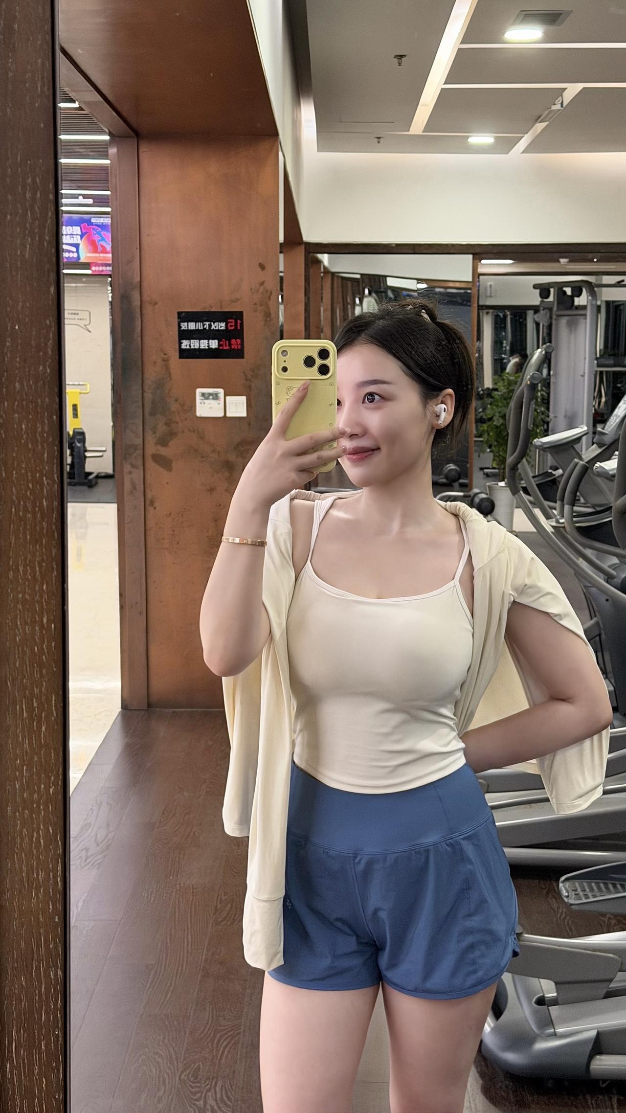 接纳不完美，开始远比完美重要运动获得多巴胺对镜拍运动不一定是为了瘦运动穿