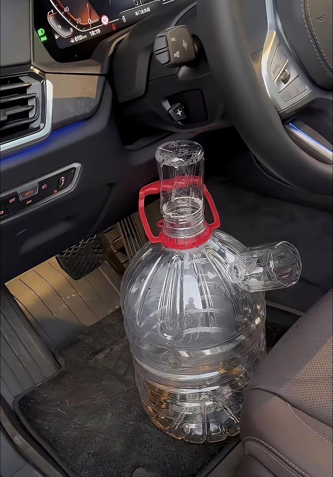 网友制作的高速堵车神器，排量挺大​​​