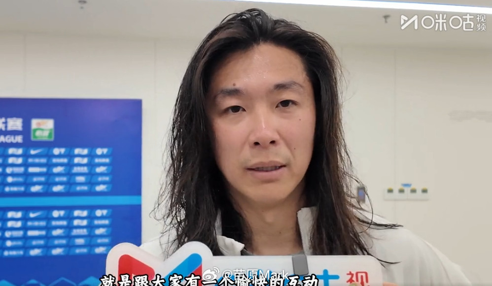 中超联赛看铁人这个反弹啊，不只是姆总、热飞鸟的态度转变，本土球员的举动也和之前