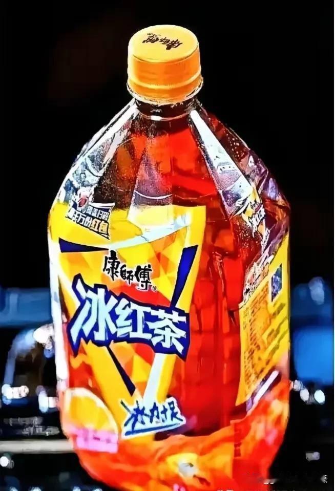 如果你感觉他不配5块，去买边上的4元。有人模仿我的脸，有人模仿我的面，康师傅老