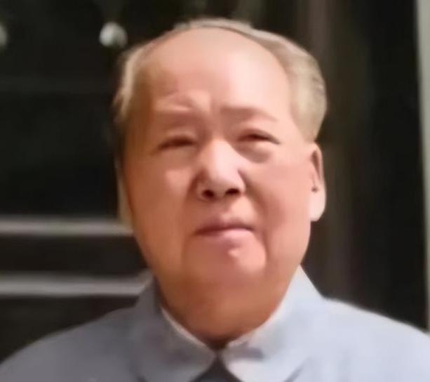 1975年，已经82岁高龄的毛主席突然问身边的人：“功德林里，还有国民党