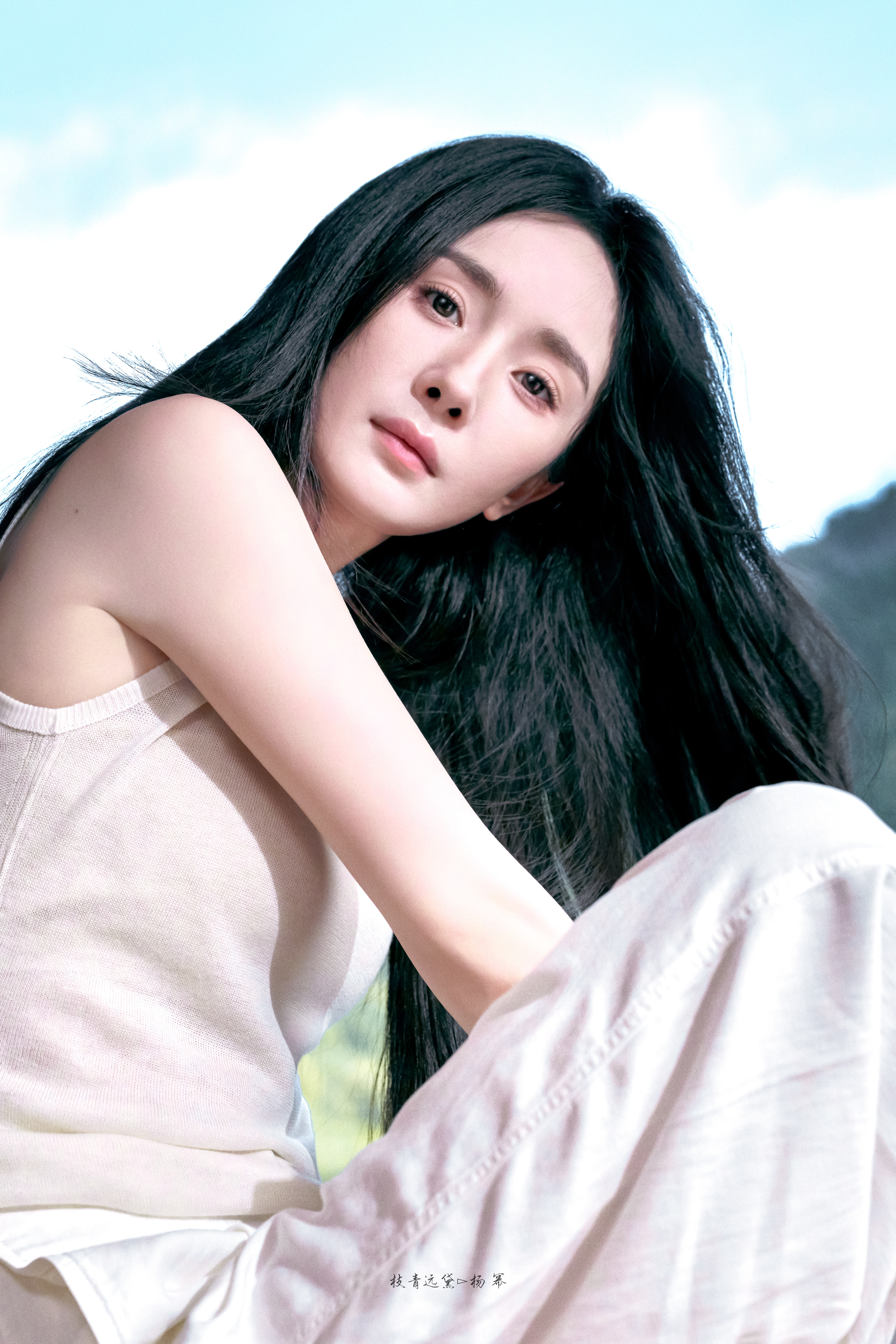 杨幂/🍃💚群山听懂我悲欢杨幂发型基础美貌就不基础*杨幂0912生日快乐​