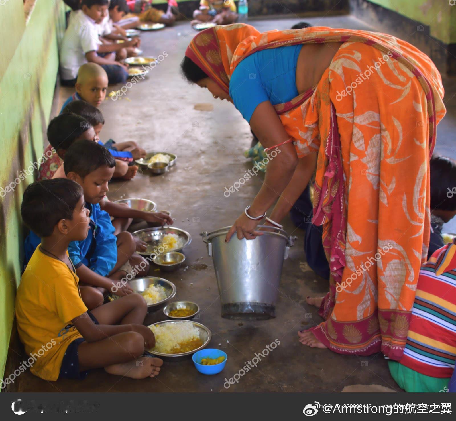印度的“全国中小学午餐计划”（Mid-DayMealScheme）始于199