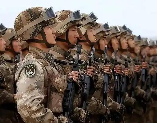 解放军战力成谜？黄岩岛隐忍背后暗藏大国智慧，西方误判恐付惨痛代价！