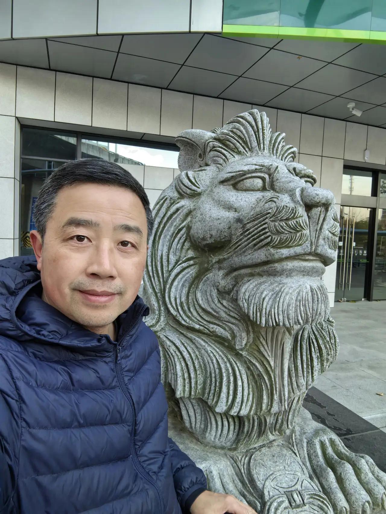 戒酒第164天，滴酒未沾。酒瘾还在，偶尔还是会有点想喝，忍一忍也就过去了。这条路