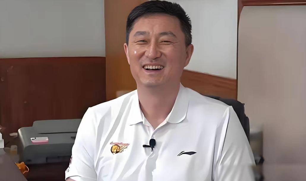 广东休赛期大补强！追求两大外援二选一！或拿国手单换顶薪先生，北京首钢和深圳马可波