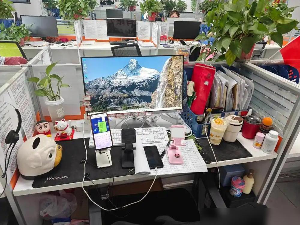大环境之下行情很差，最近公司又开始悄悄地裁员了。我身边好几个35+的老同事最