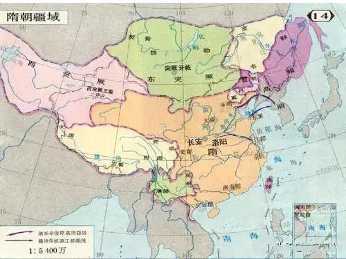 刘裕，是刘邦弟弟刘交的后代，萧道成，说自己是汉朝丞相萧何的第二十四世孙。陈霸