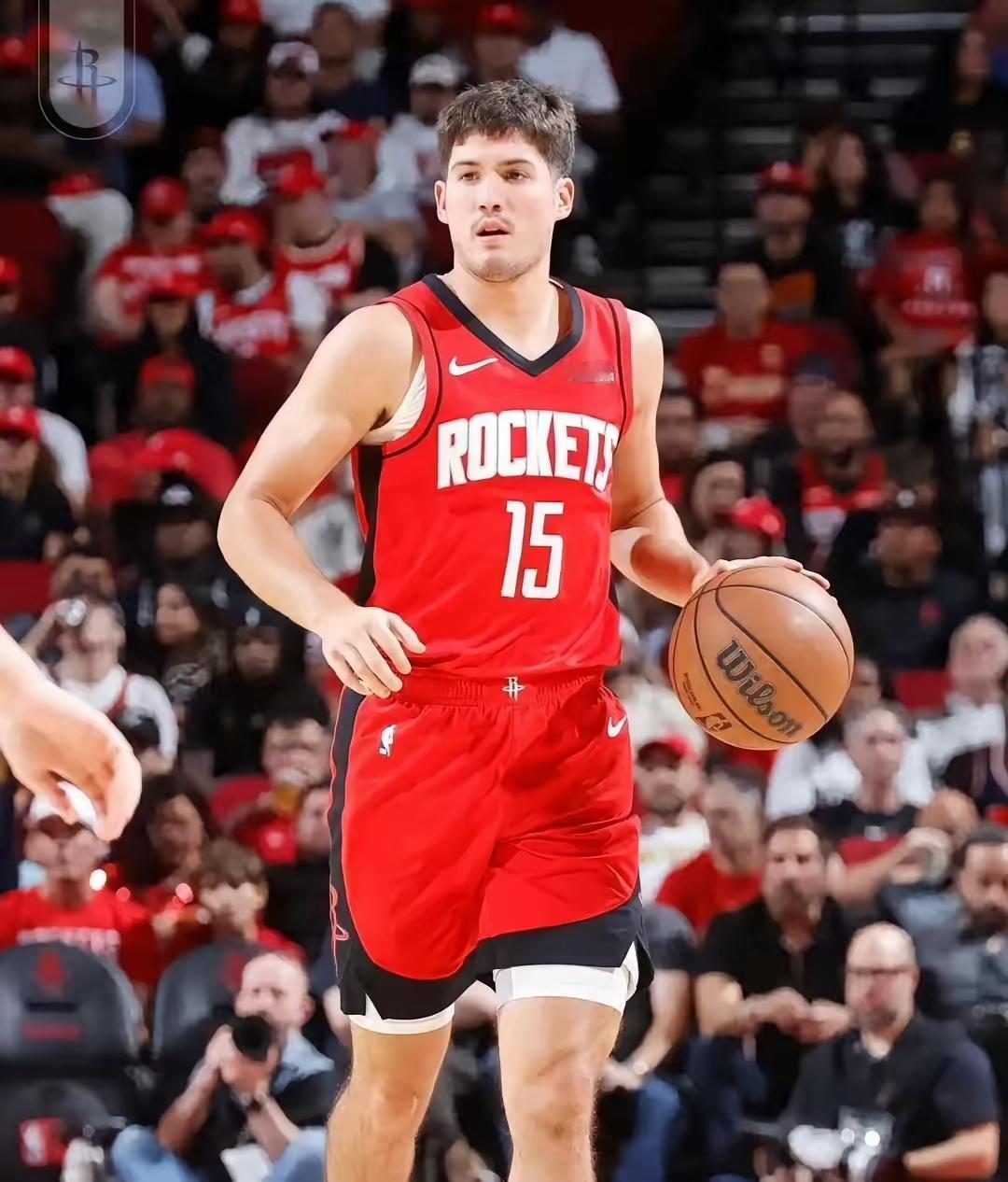 谢泼德在火箭真是委屈了火箭战胜国王，谢泼德替补上场28分钟，投篮7中2，三分