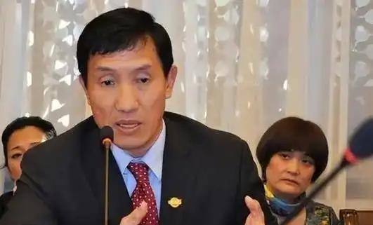 “中国拿什么挑战美国？中国人均收入只相当于美国的8%！”中国这些年的经济发展确实