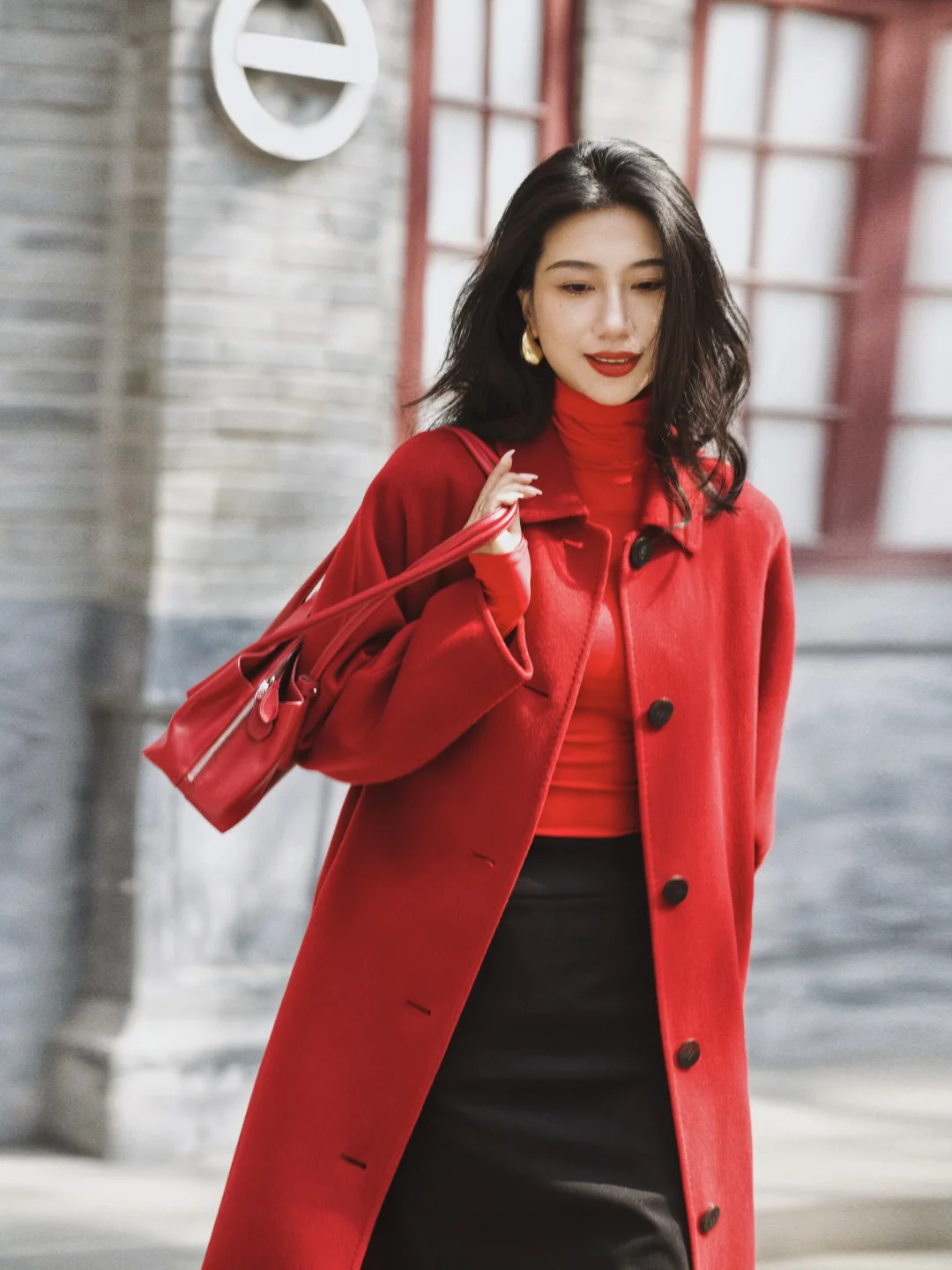 旧街新岁的礼物清单，红色羊绒陪我走入新年