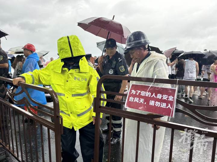 西湖白堤、苏堤区域已实施临时管控! 橙柿直击断桥入口管控现场