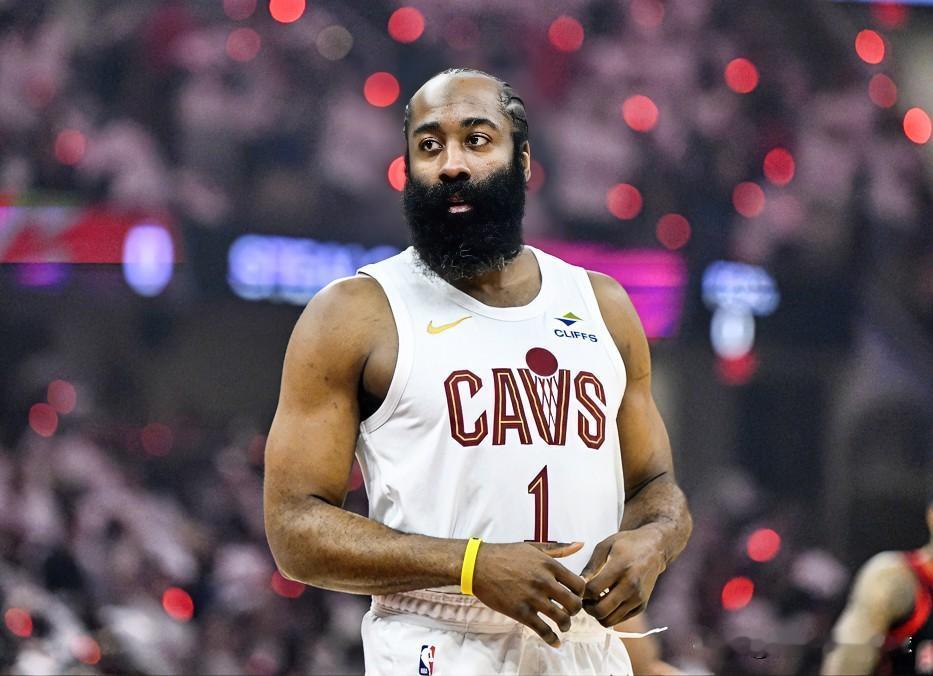 NBA这五位球星中，谁夺冠希望最大？1、东契奇（胜在年轻）生涯至今0冠、