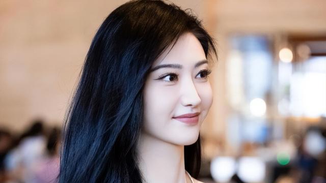 怎么捧都不红的5位女星
