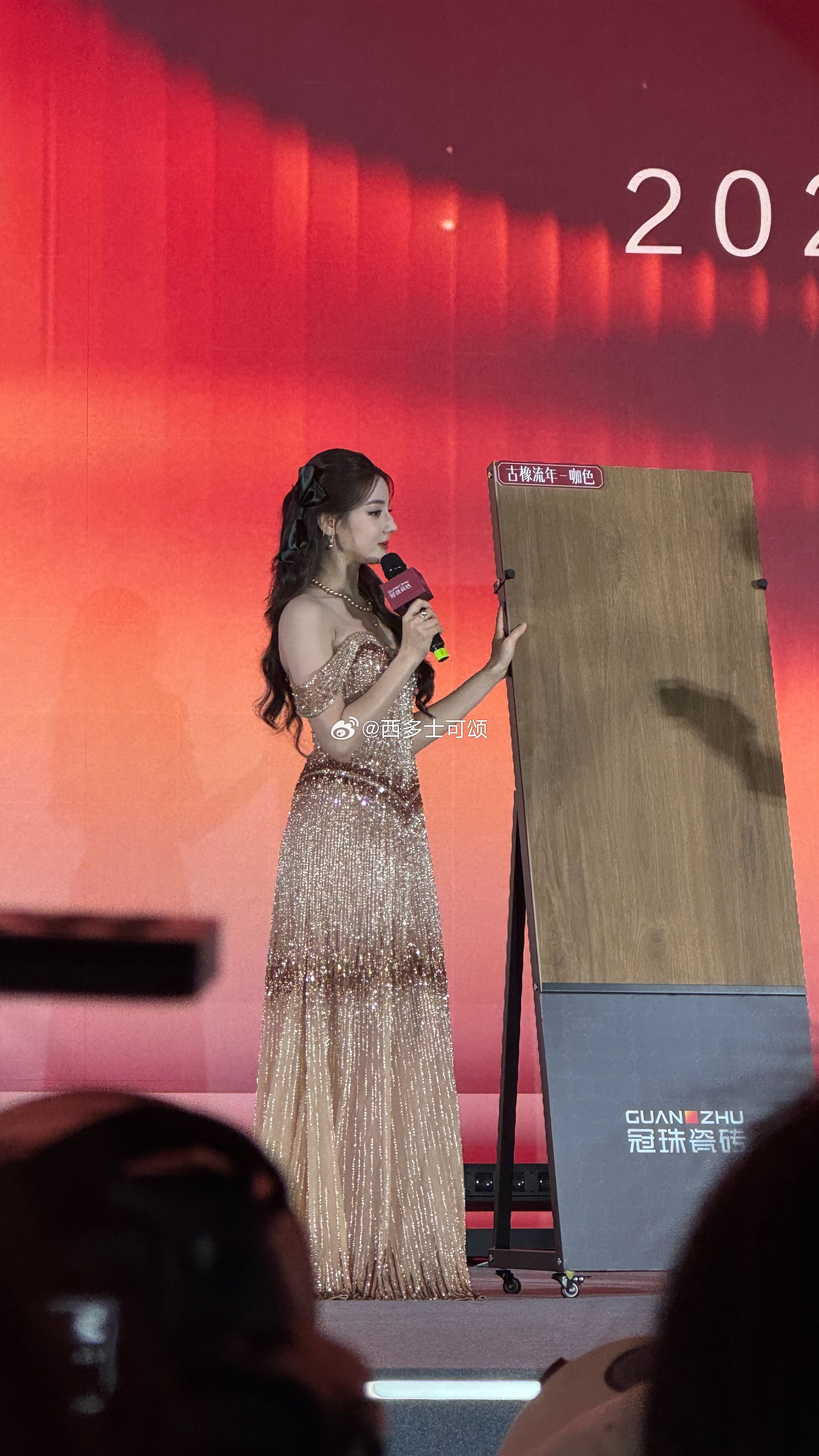 谁不想要迪丽热巴同款“高定”家？迪丽热巴佛山打卡东方美学今天直接被热巴在冠珠发布