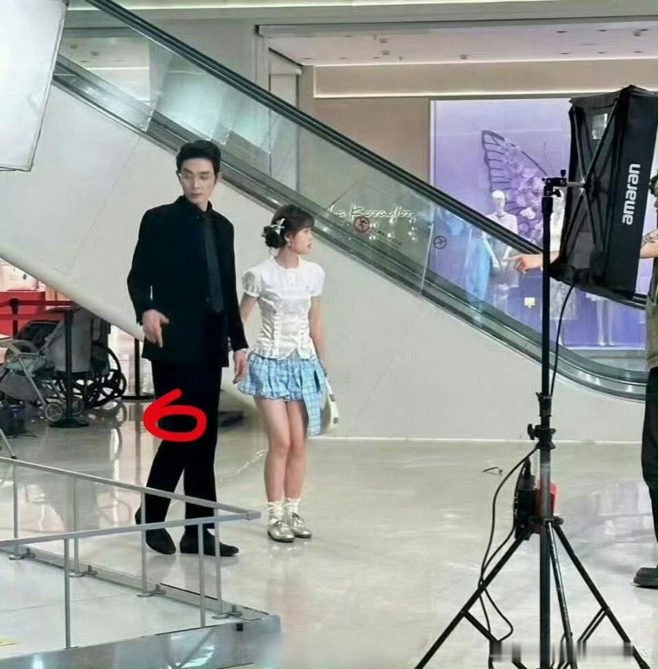 在短剧里是不是都这样：男人没有夏天，女人没有冬天。