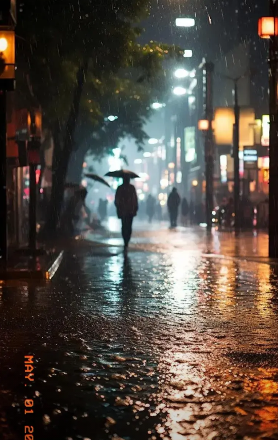 现在借钱容易吗？难！真的超级难！我儿子打算买房，还差10万。心想朋友这么多，每人