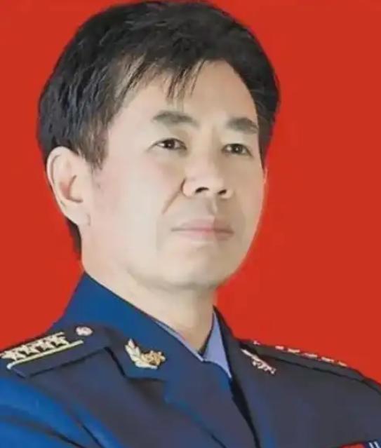 等敌人冲到家门口再打？戴旭教授一句话点透：那不叫保卫，那叫给自家添负担！现代