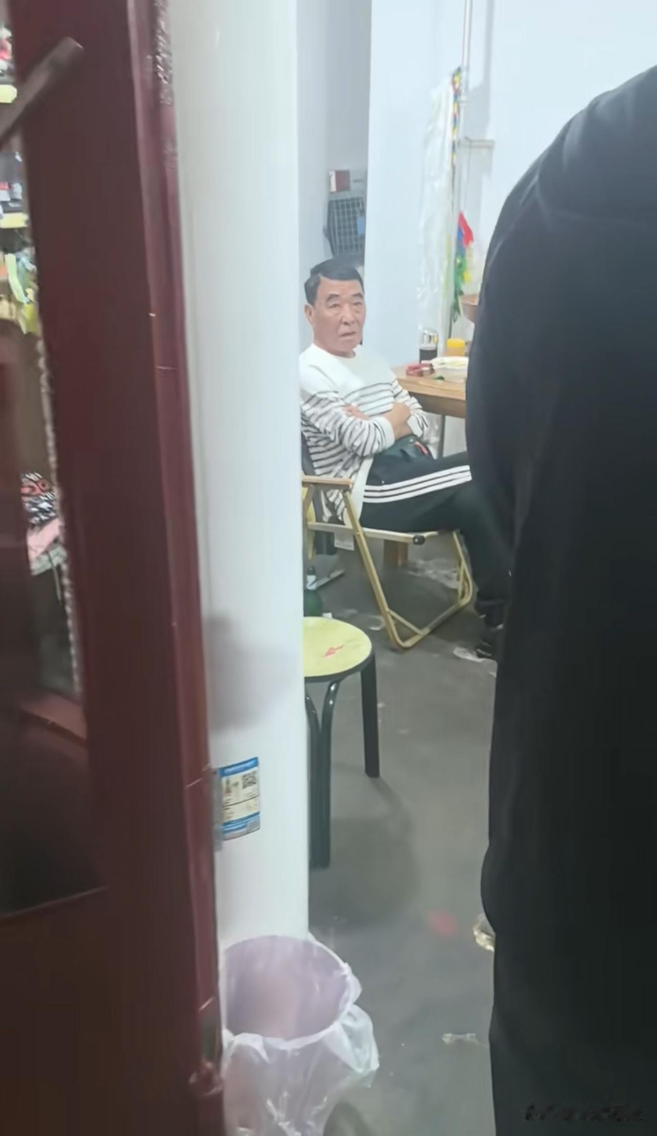 这人眼熟，在西安，有认识的吗？