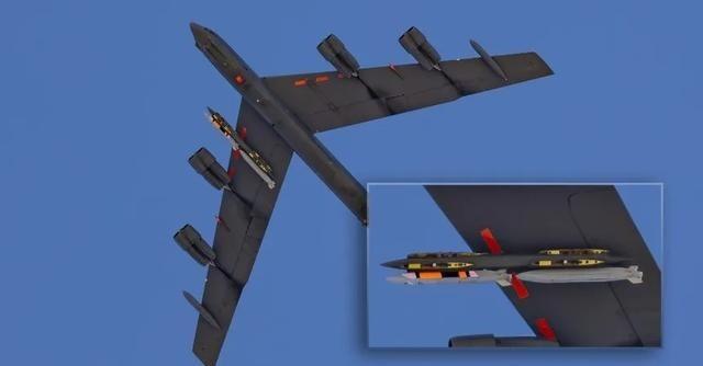 歼-36战斗机为何如此大？担负着摧毁美军空基核打击体系的重任！歼-36的机身