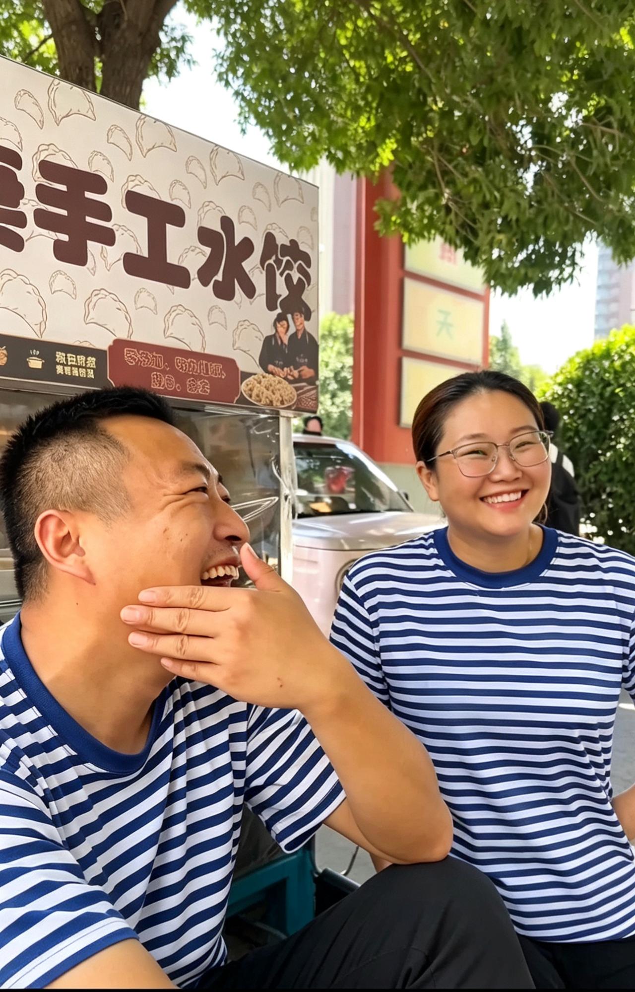 狙击手+侦察兵夫妻摆摊弄丢板车，警惕性你打几分？一对退伍夫妻，一人曾是狙击手