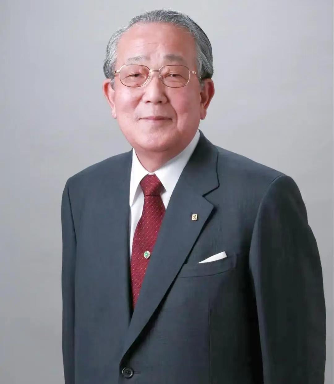 一段醍醐灌顶的话：“当你接触的人够多，就会发现：低层次的人，爱占便宜，中等层次