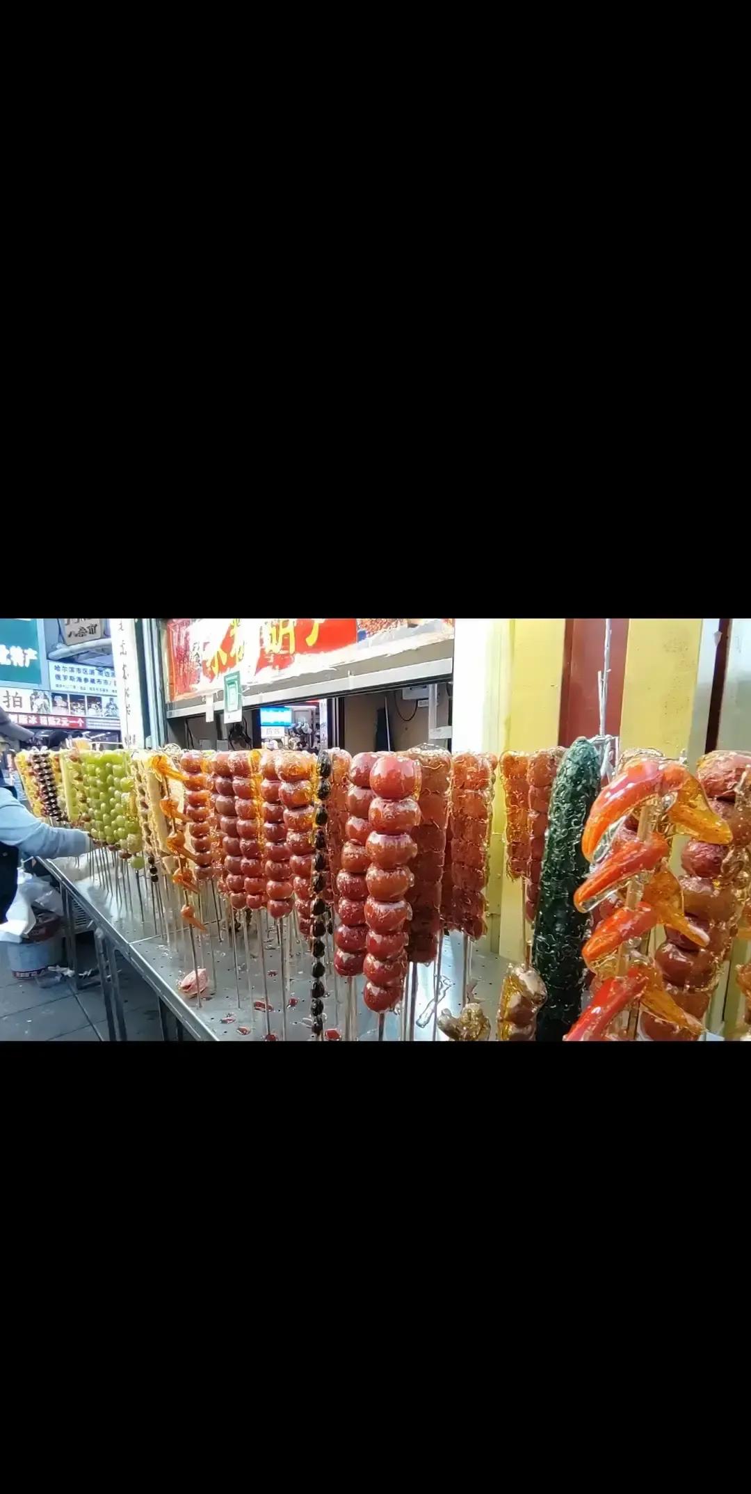 一位退休阿姨拍视频吐槽，女儿一家每周五准时来蹭饭，她得提前买菜做饭，饭后还得一个