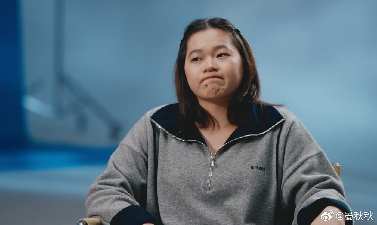 全网心疼全红婵的采访，全网心疼。她在采访中，没忍住哭了。说在巴黎比完赛后，最愁的