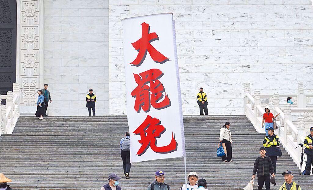 倒数3天，大罢免结果难料！绿营人士：从9到0都有可能台湾大罢免7月26日投票，