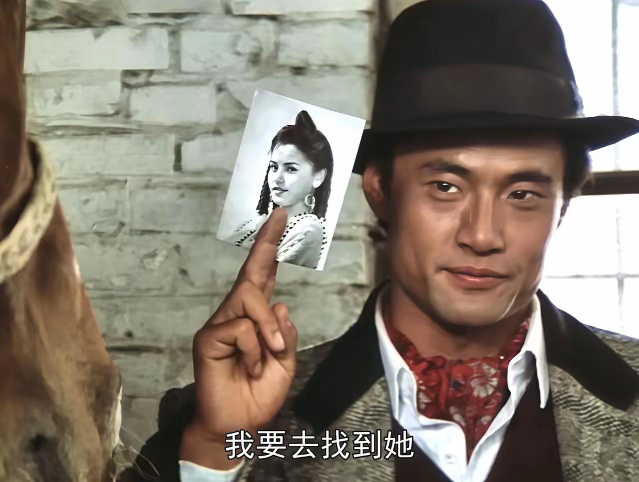 于荣光气场强大，香港演老大的在于荣光面前都变小弟了演员另一个主还要是看脸，光哥