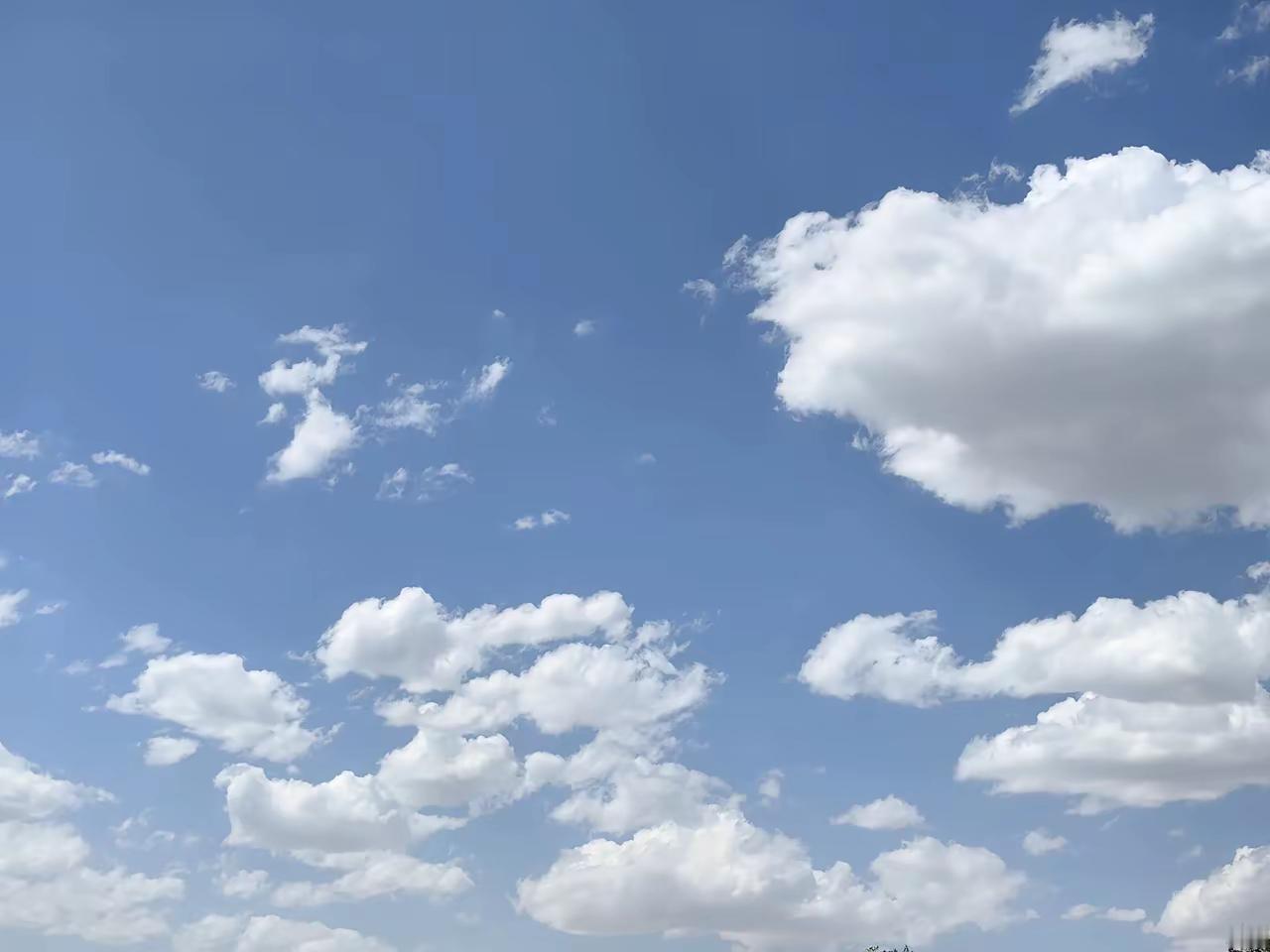 7月11日行情展望废话不说，明天窄幅震荡，多空双方争夺3500点。目前为止，我并