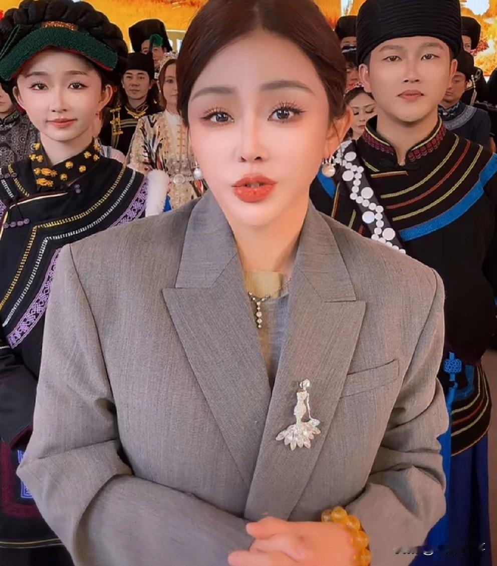 丁老五评价初瑞雪，刚回来直播没有状态，但是现在的她碾压逆徒蛋蛋！