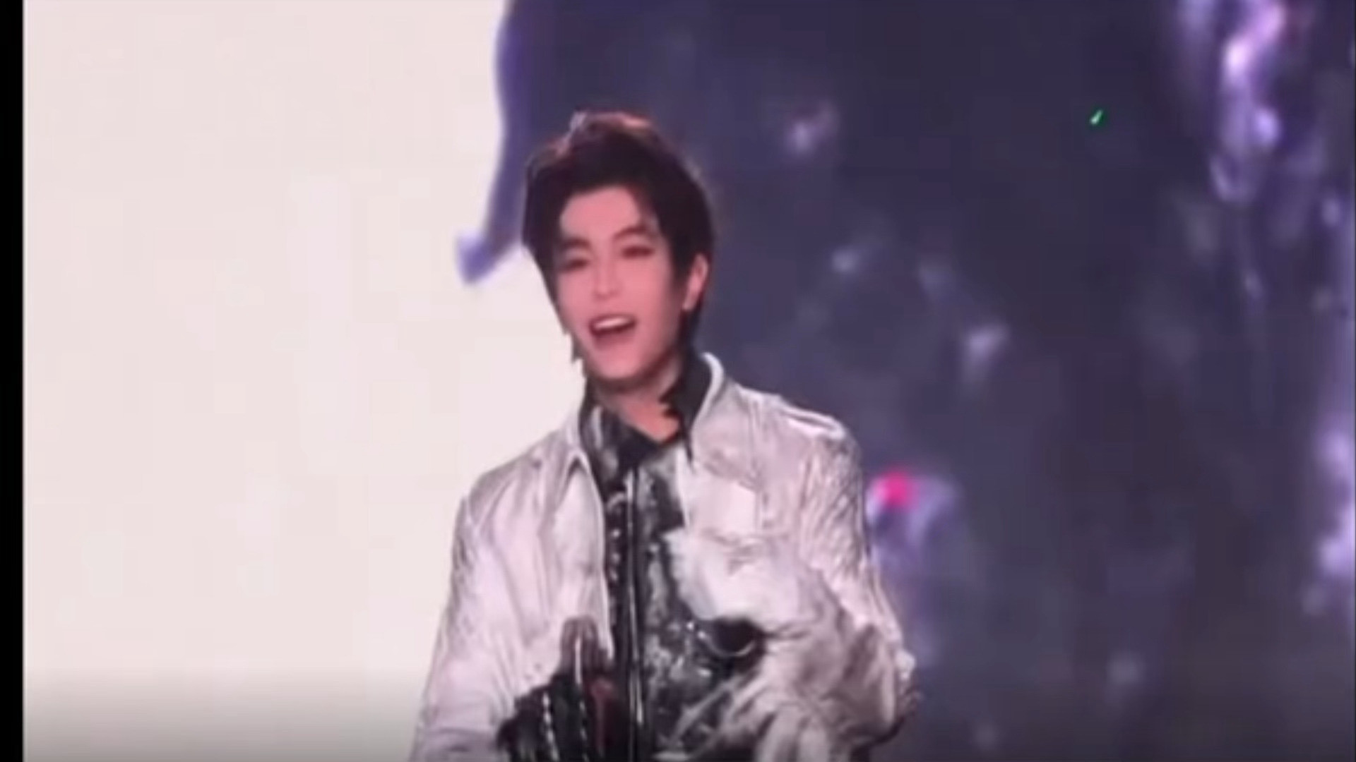 底下都什么虎狼之词