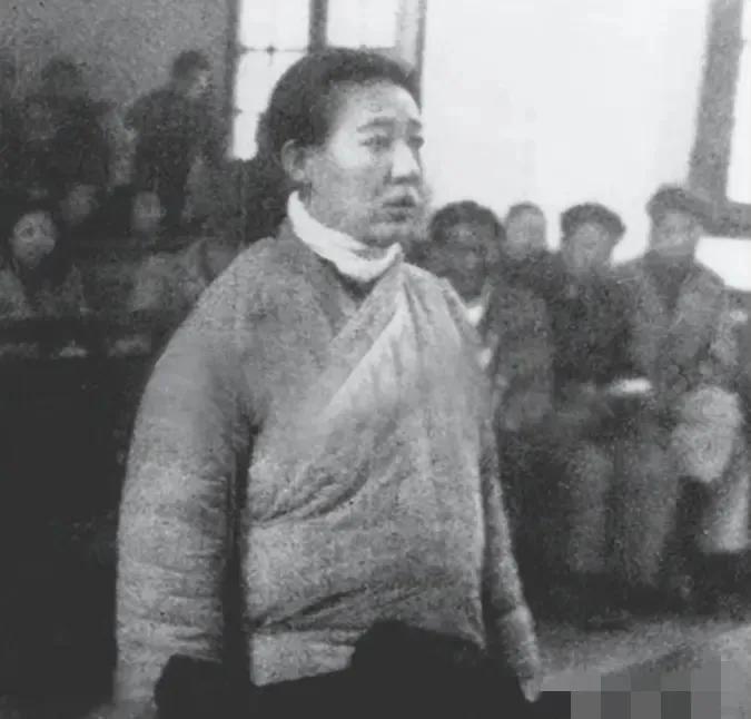 1948年北平枪决“东方女魔”川岛芳子，尸体面目全非，背后藏着怎样的真相？