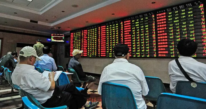 “去散户化”其实是希望散户去买基金! 可惜, 散户即使退出也不买