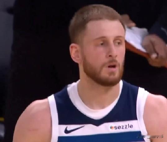 手不软！迪文琴佐谈命中关键三分：“我没有任何的犹豫。”“这种时刻，我知道