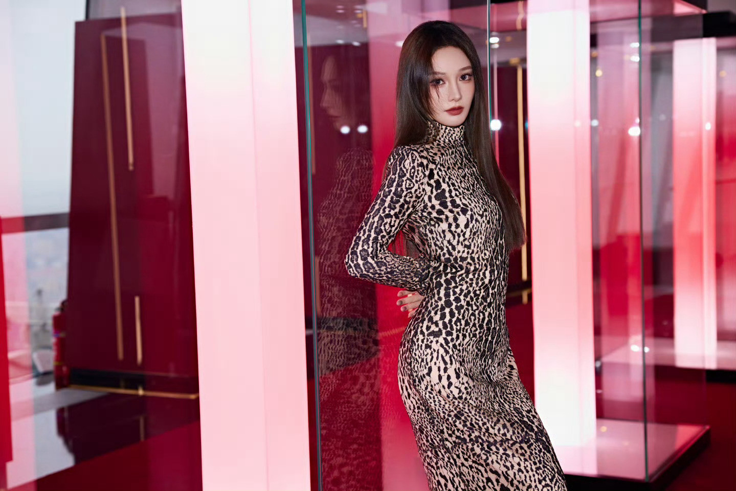 彭小苒翻红后首个公开活动《暗河传》《凤凰台上》之后，彭小苒状态开挂！明媚张扬全