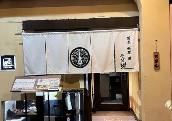 如果日本和中国开战，中国有大量日本人常驻上海，那结果会如何？他们大量聚集高档小区