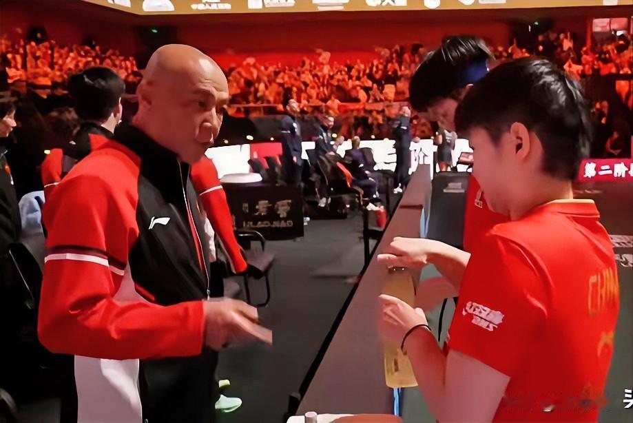 国乒混双组长肖战教练，要用一个个冠军弥补王楚钦和孙颖莎！巴奧前肖指导表示，我