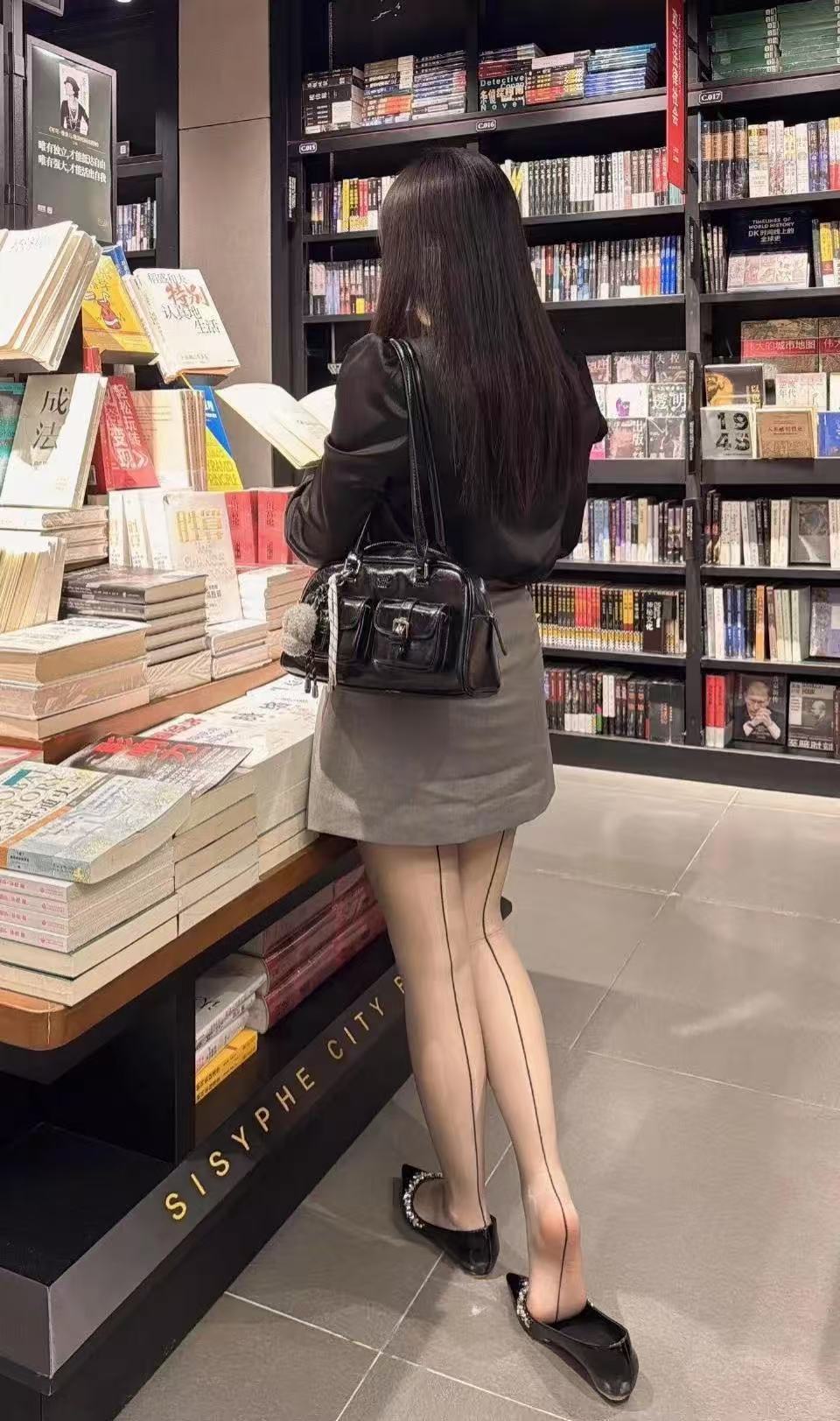 你就不能把鞋穿好是吗？