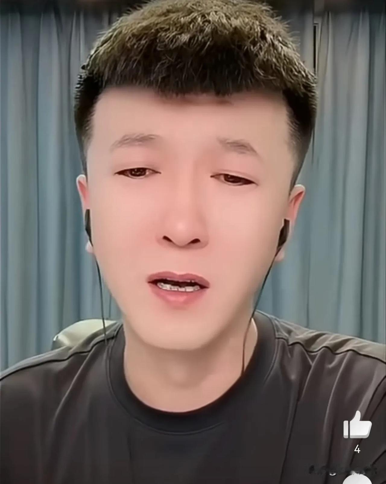 一哥点评赵梦撤与时大漂亮离开辛选，辛选还发个公告，做的比较到位，别的家族直接雪藏