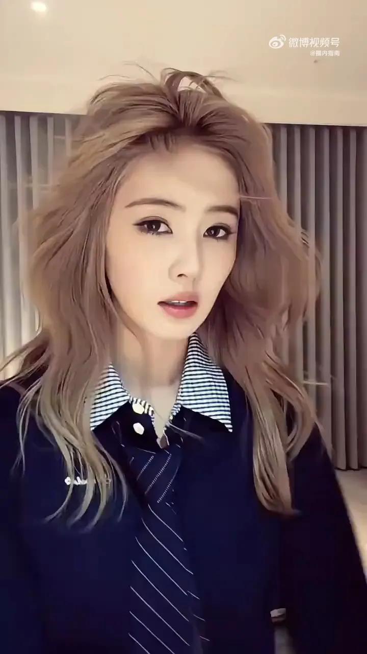 破界而行：白鹿从“甜妹”到风格多面手的转型之路在流量迭代迅猛的娱乐圈，固化