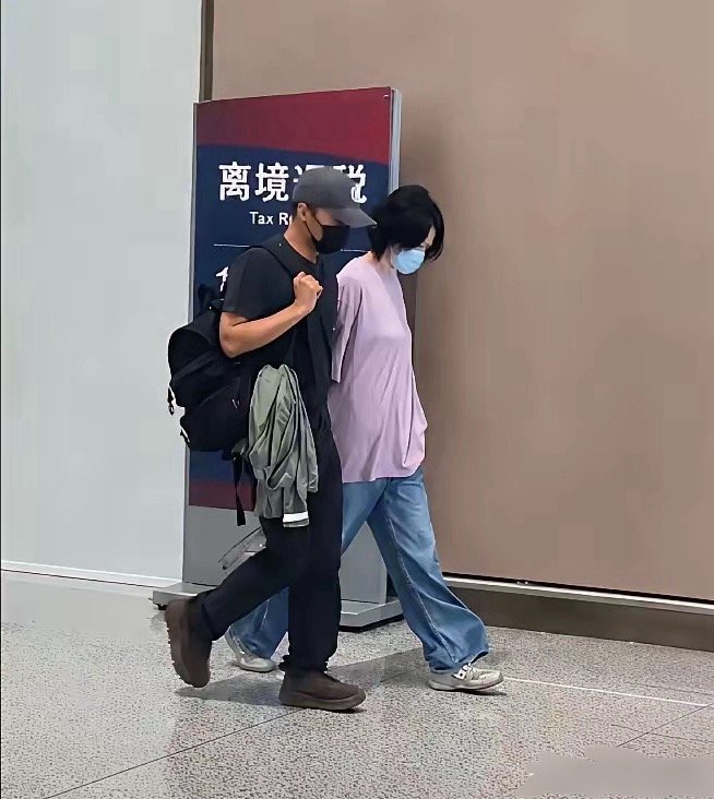 谢霆锋到底图啥啊？实在想不明白