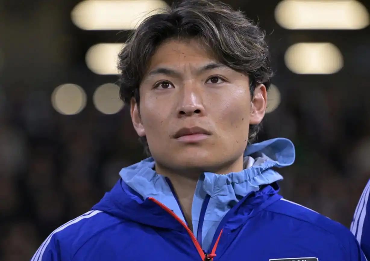 远藤航伤退，日本队丢的不是队长，是整个中场运转的说明书 日本队这次，真的悬了