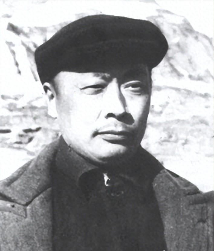 论指挥作战，陈毅明显不如徐粟，毛泽东为何仍让他当华野司令员？1946年7月，华
