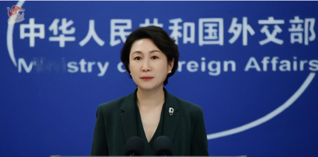 中方回应“黄岩岛有不明结构物消失”：我的地盘，轮不到外人指手画脚！近日，南