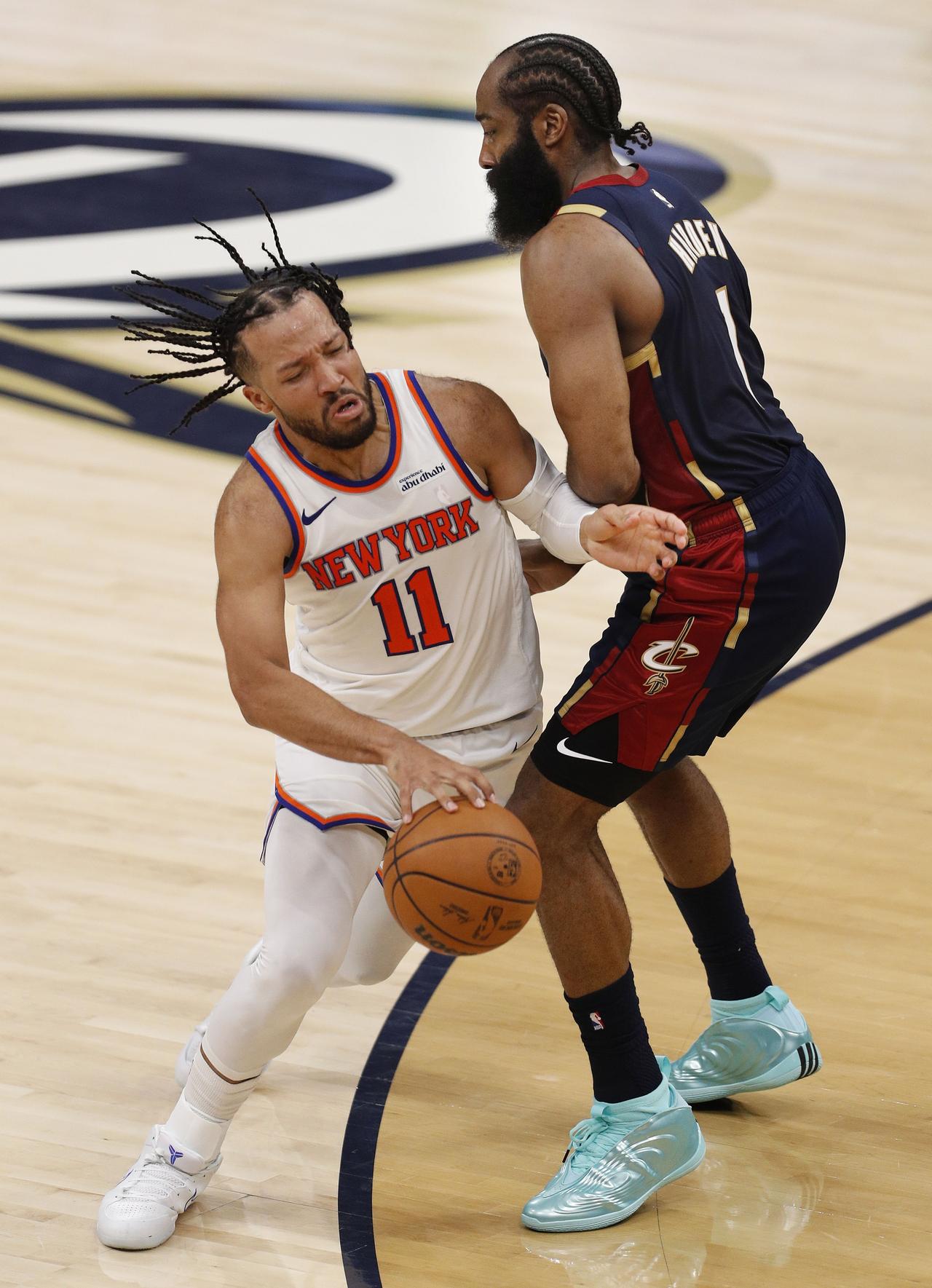 也难怪米切尔不服尼克斯！米切尔日前节目中谈到了他NBA生涯最想“重新打一次”的比