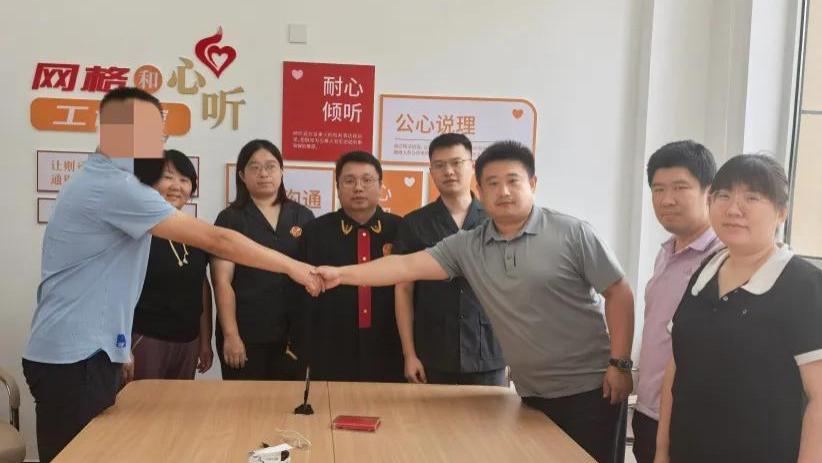 十人讨薪“牵”出百人欠账, 都管!