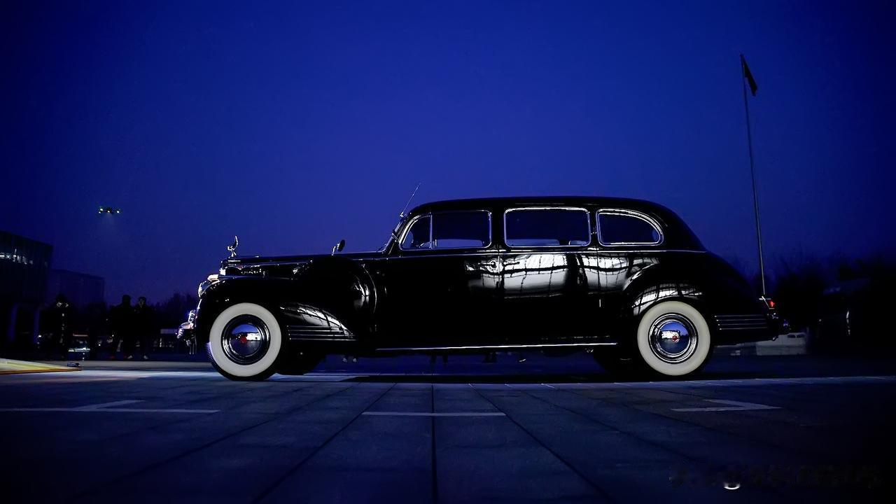 长城的第6个汽车品牌要来了吗？最近，长城的总部大楼，出现了一辆神秘车。它既没